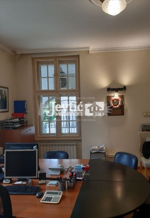 Trosoban Poslovni prostor, Rankeova, Vračar