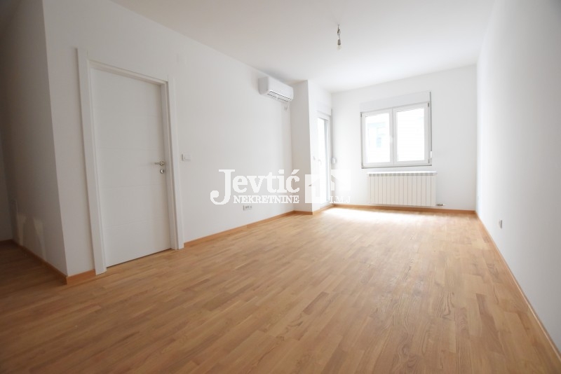 Jednosoban Stan, Kneza Višeslava, Rakovica
